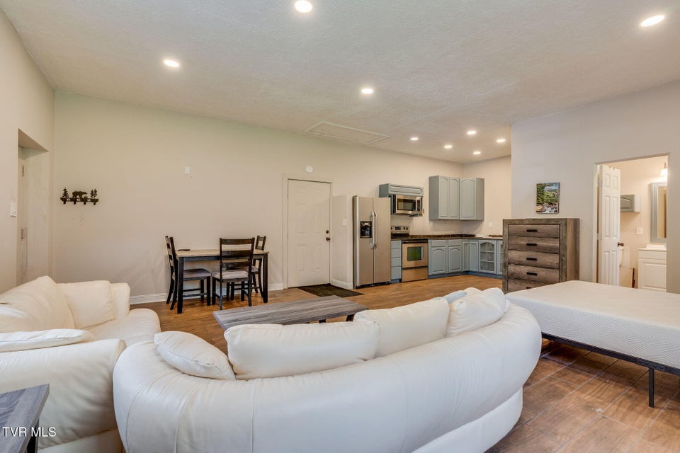 Photo #31: 364 Max Jett Road