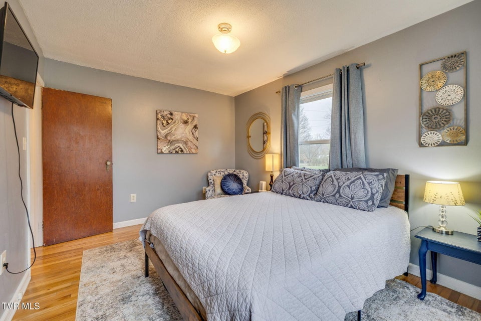 Photo #19: 1326 Valley Drive