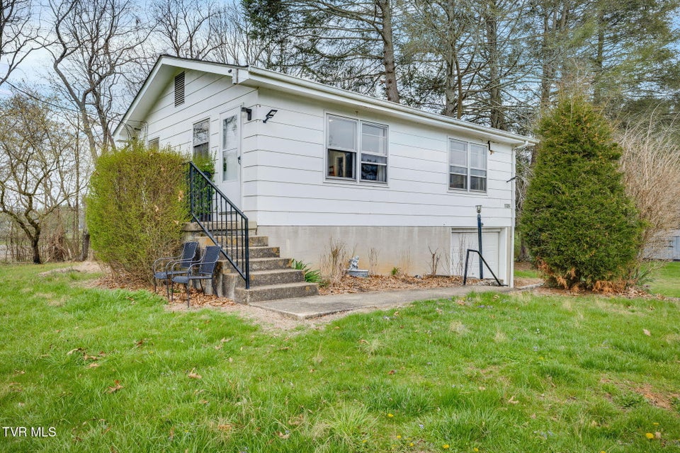 Photo #31: 1326 Valley Drive