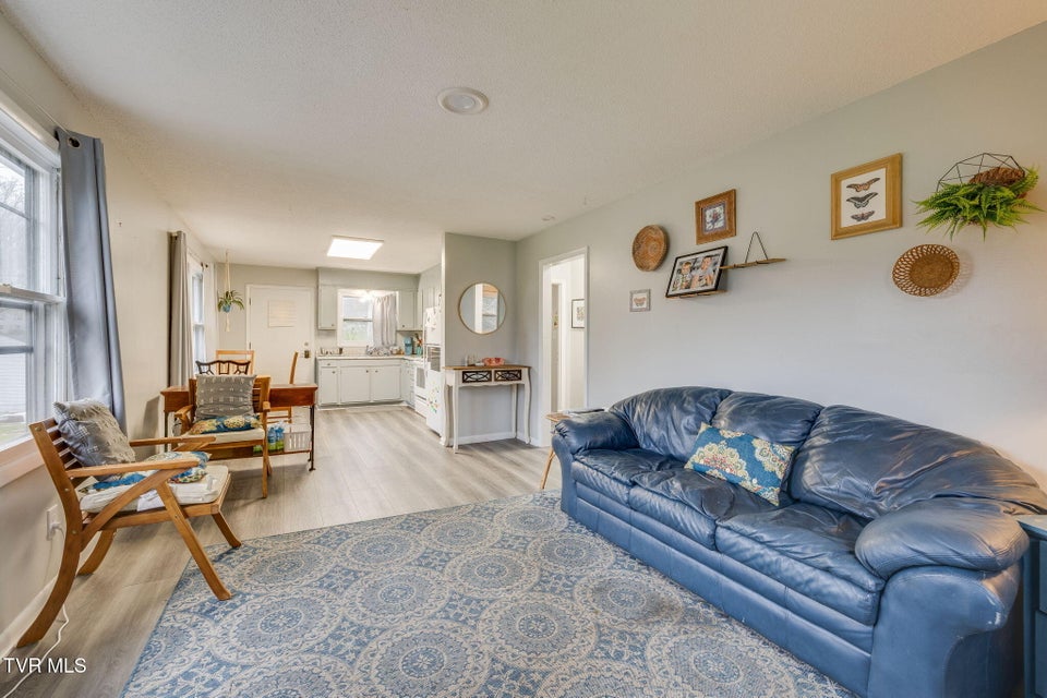 Photo #36: 1326 Valley Drive