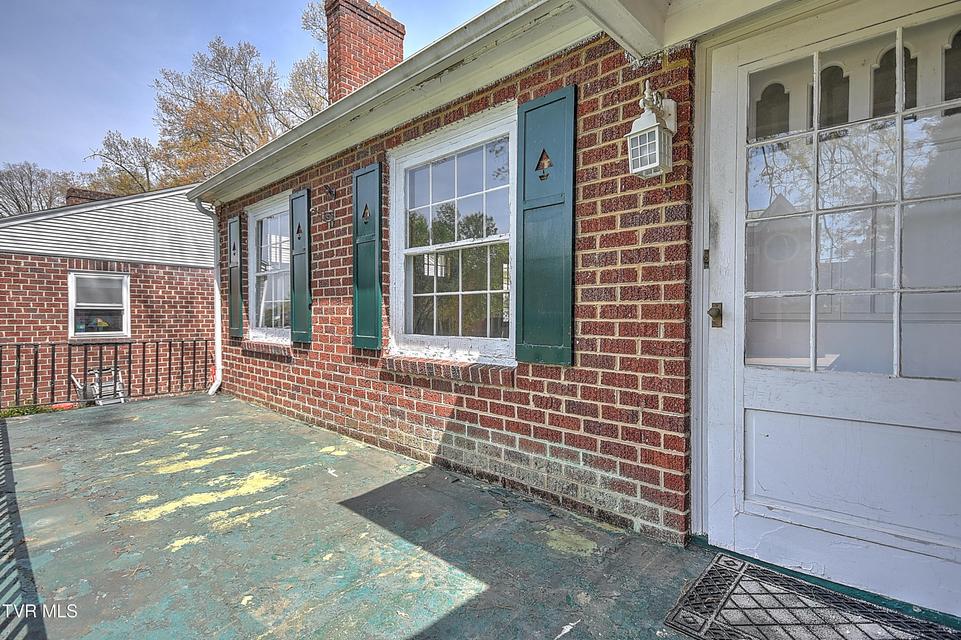 Photo #4: 1154 Catawba Street