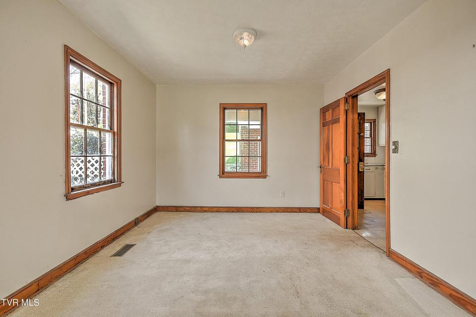 Photo #7: 1154 Catawba Street