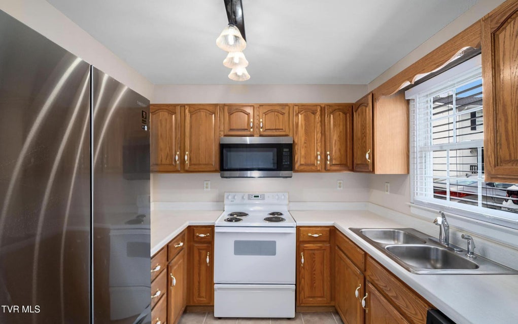 Photo #5: 716 King Springs Road