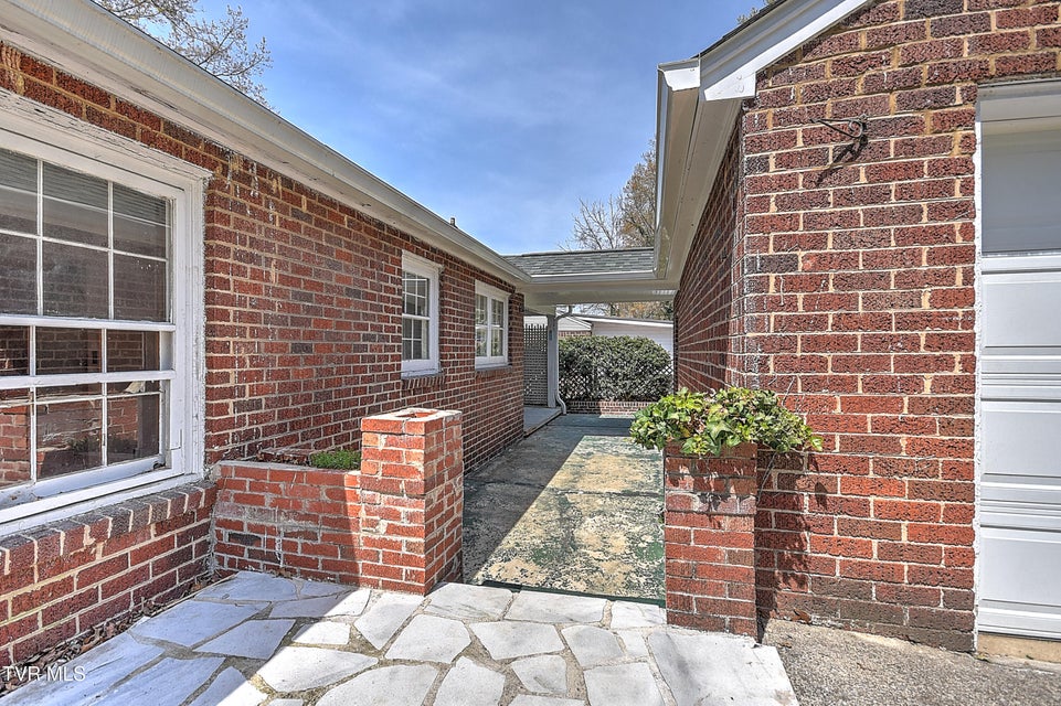 Photo #38: 1154 Catawba Street