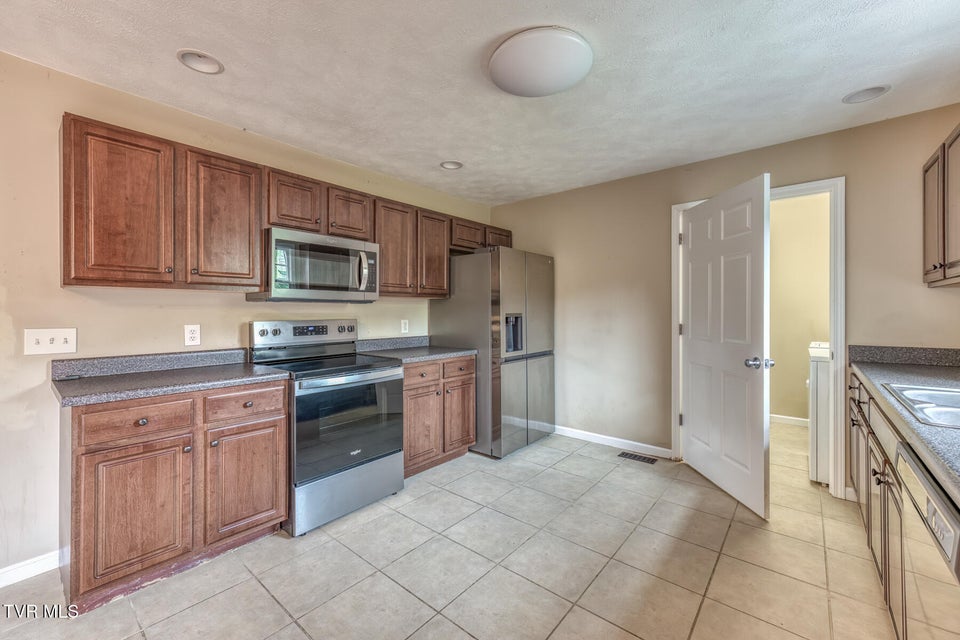 Photo #13: 153 Hunters Run Lane