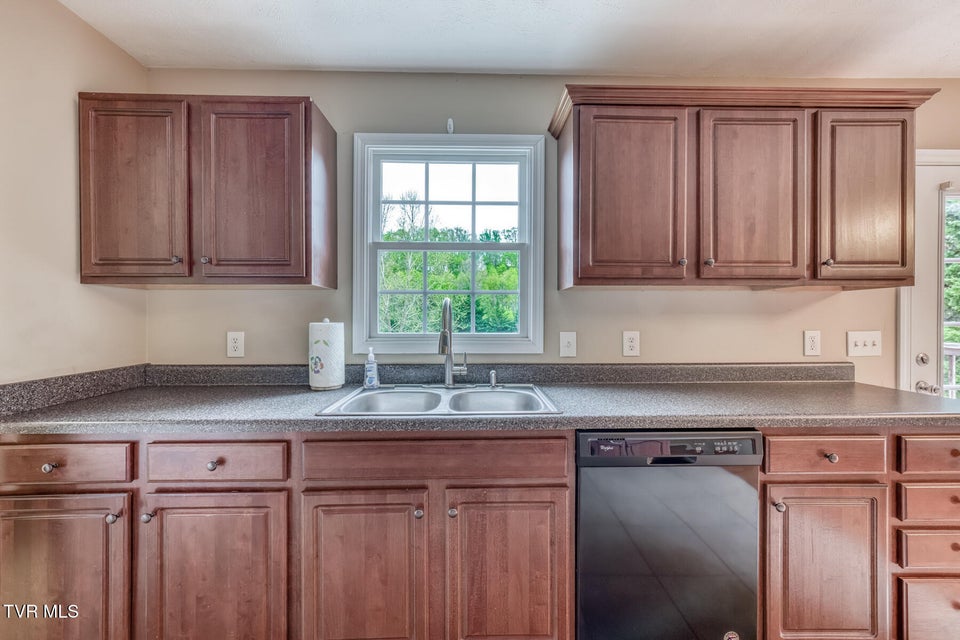 Photo #14: 153 Hunters Run Lane