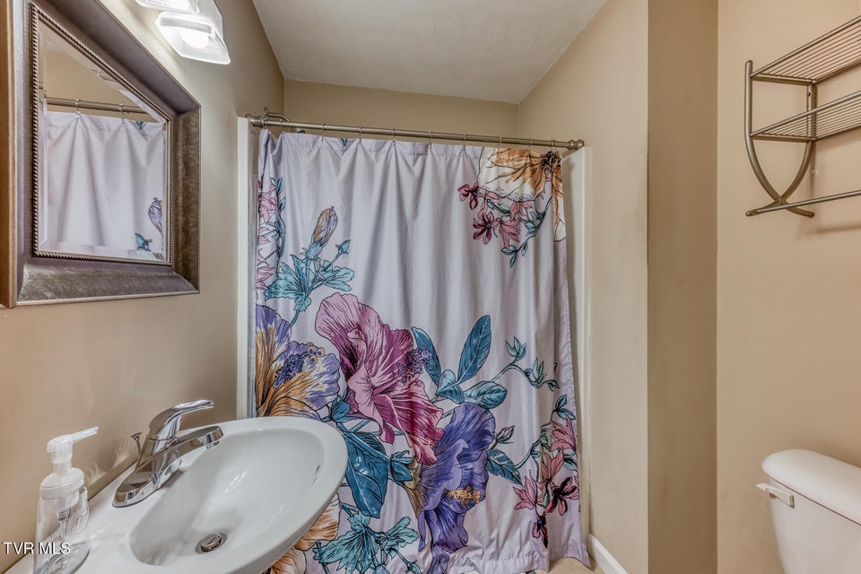 Photo #21: 153 Hunters Run Lane