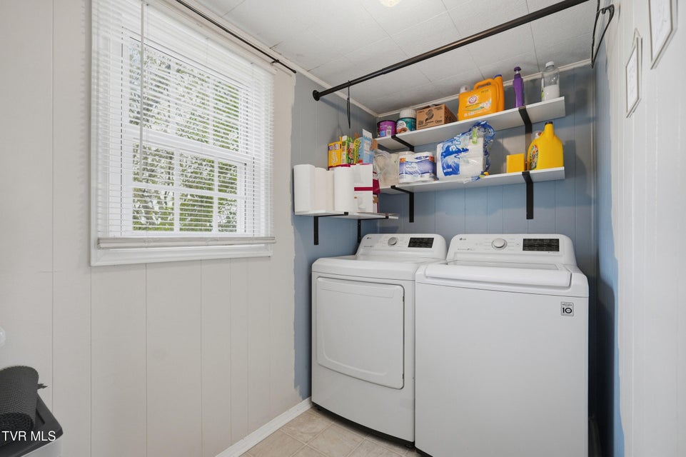 Photo #24: 302 Hale Street