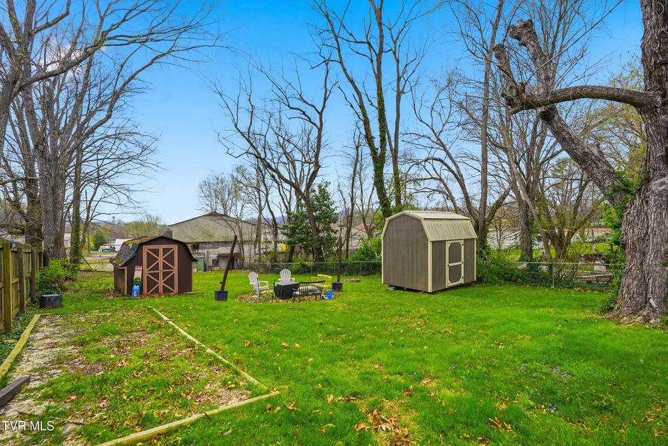 Photo #28: 302 Hale Street