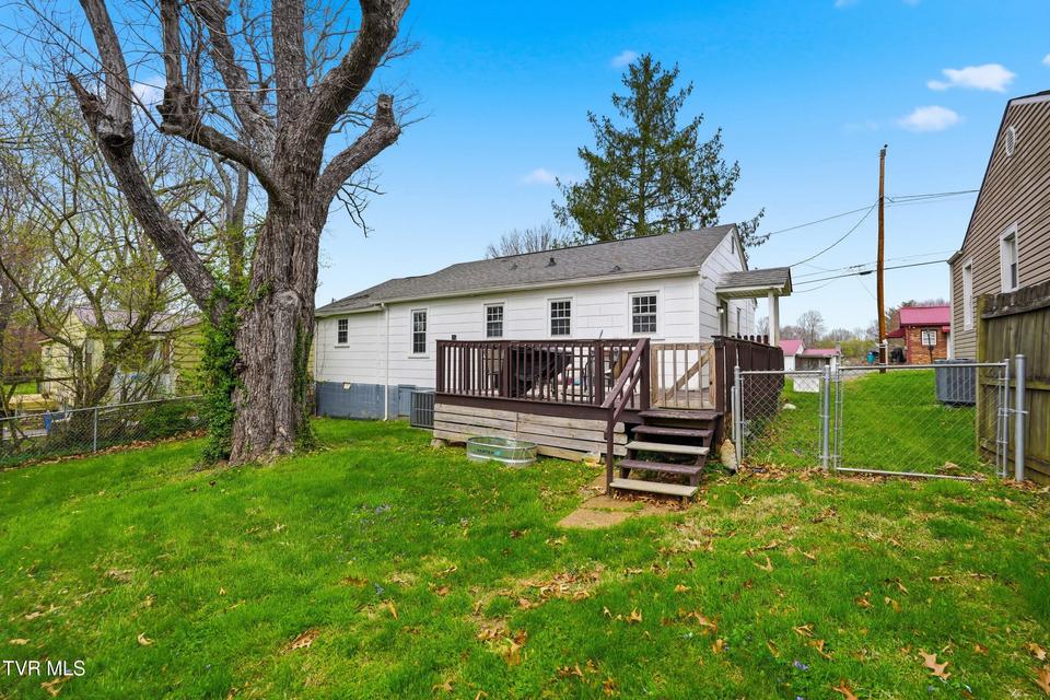 Photo #30: 302 Hale Street