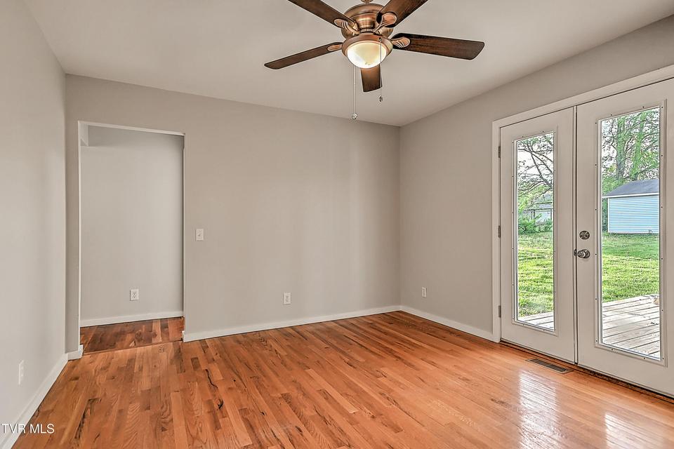 Photo #5: 234 Doe Avenue