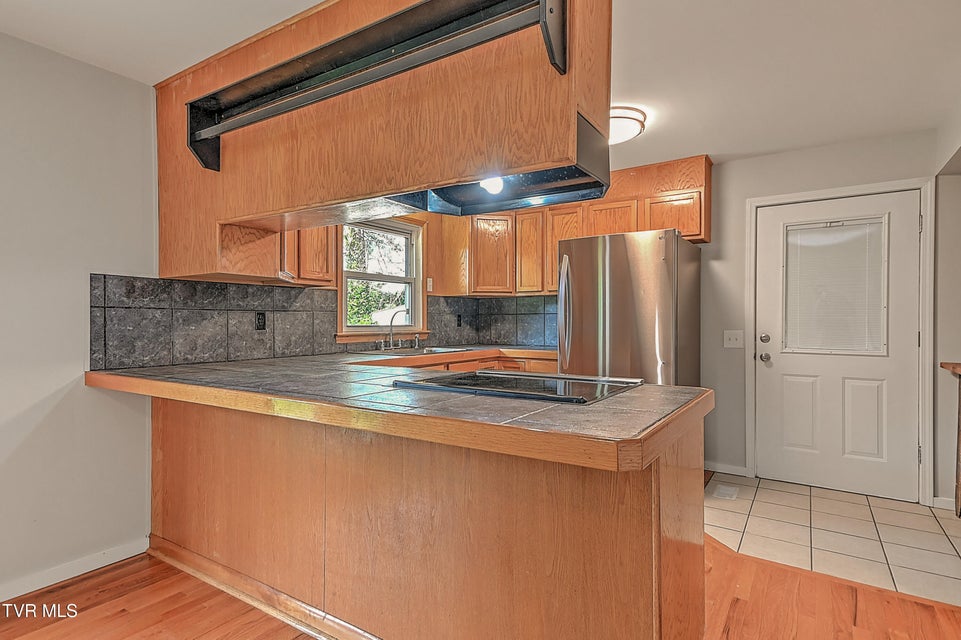 Photo #8: 234 Doe Avenue