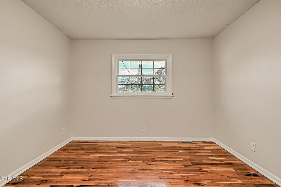 Photo #16: 234 Doe Avenue