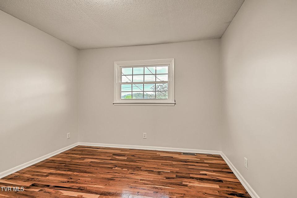 Photo #17: 234 Doe Avenue