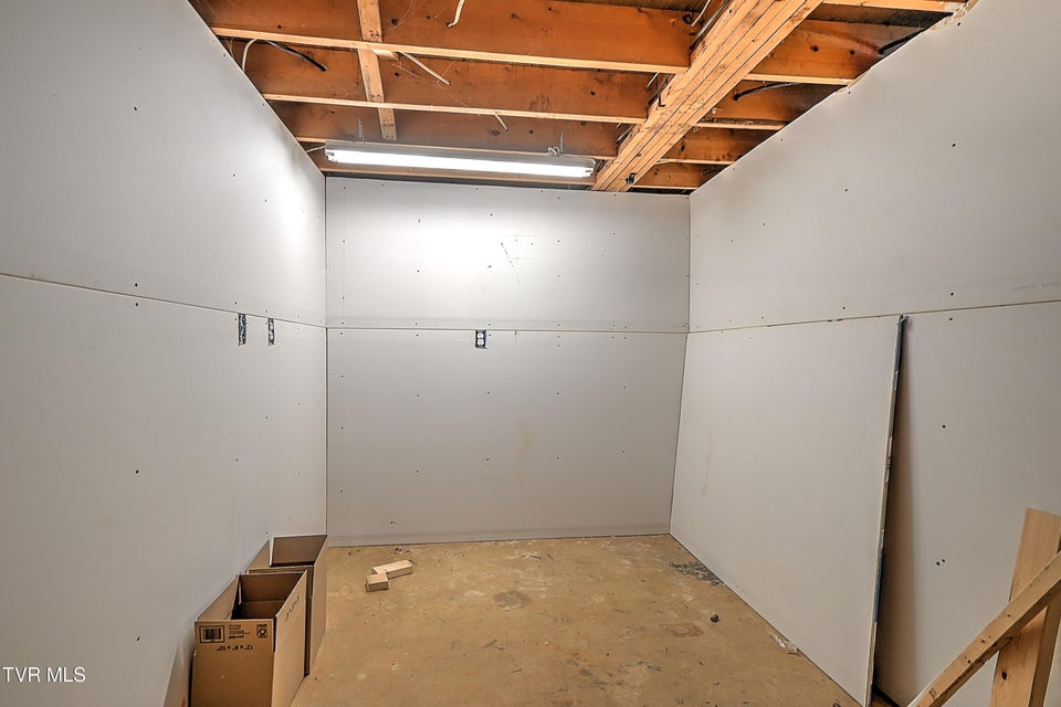 Photo #29: 234 Doe Avenue