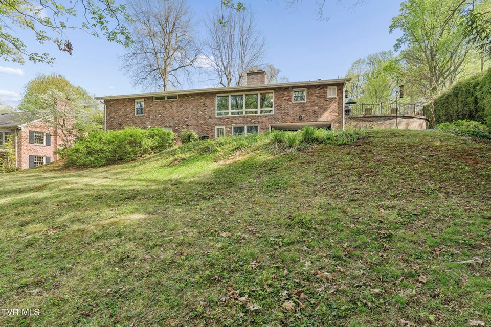 Photo #57: 303 Hillside Road