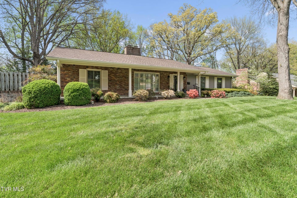 Photo #61: 303 Hillside Road