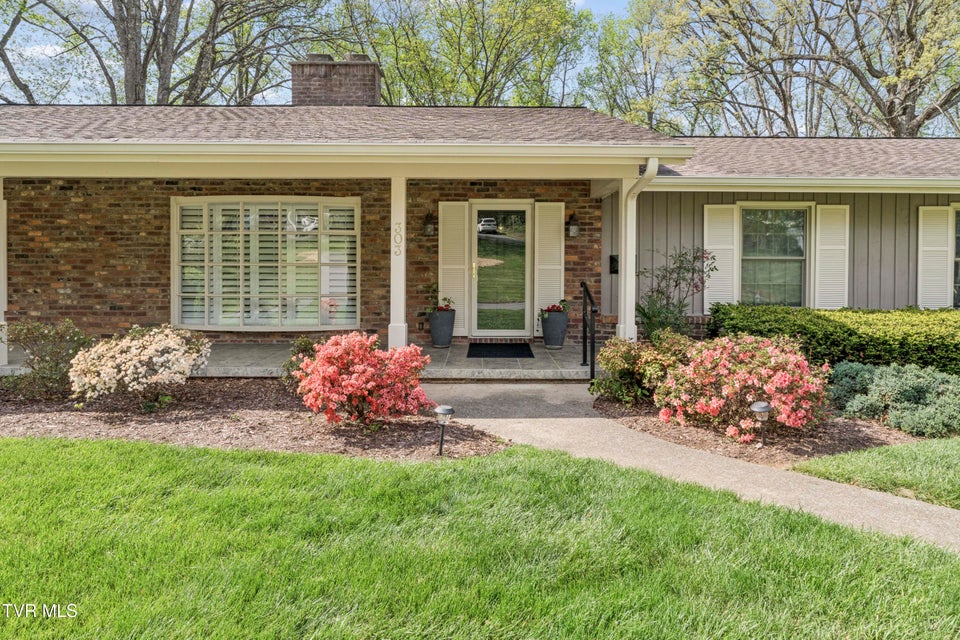 Photo #6: 303 Hillside Road