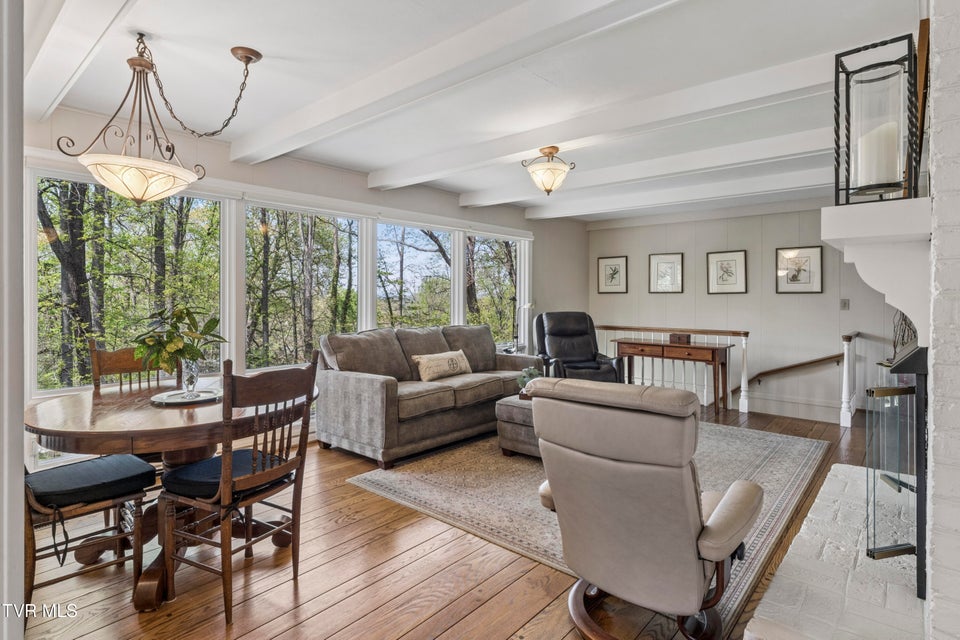 Photo #10: 303 Hillside Road