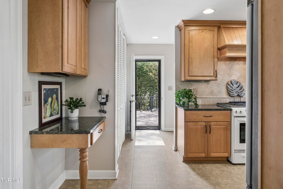 Photo #19: 303 Hillside Road