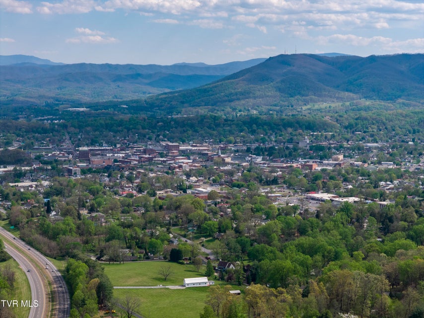 Photo #72: 303 Hillside Road