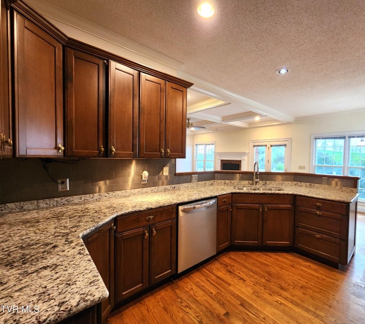 Photo #13: 13903 Vintage View