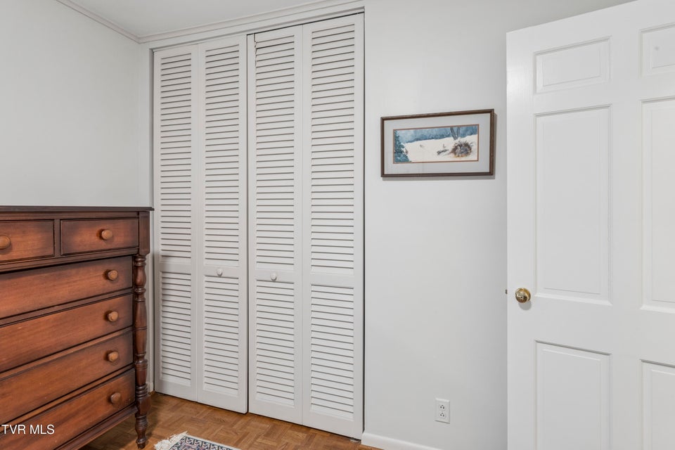 Photo #31: 303 Hillside Road