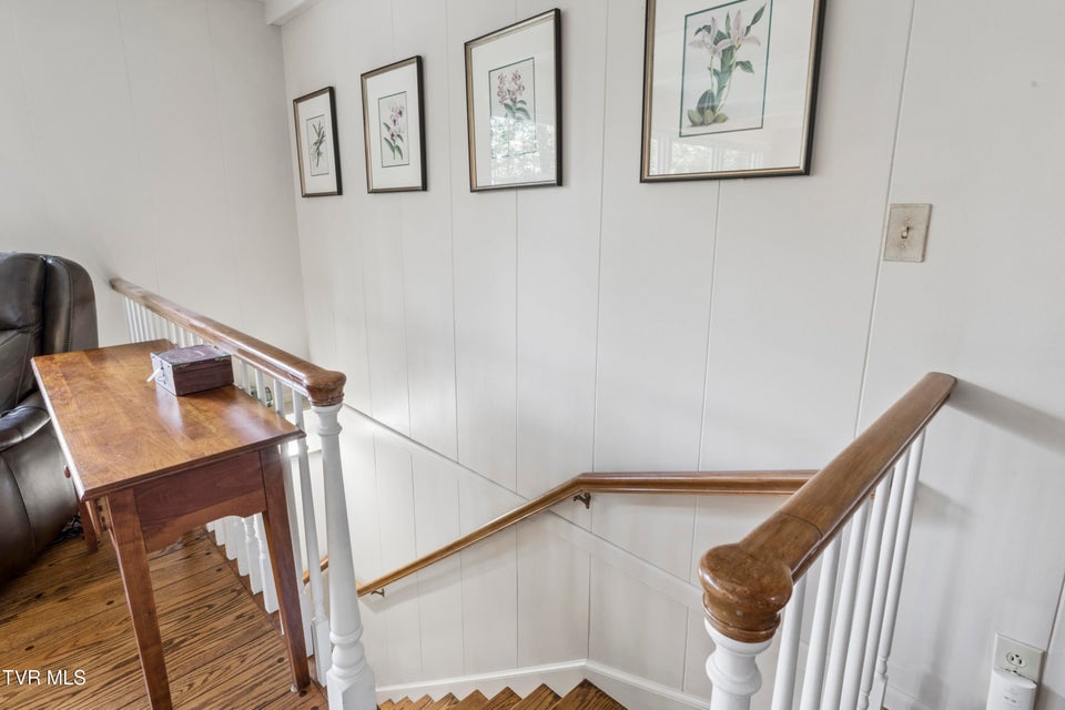 Photo #40: 303 Hillside Road