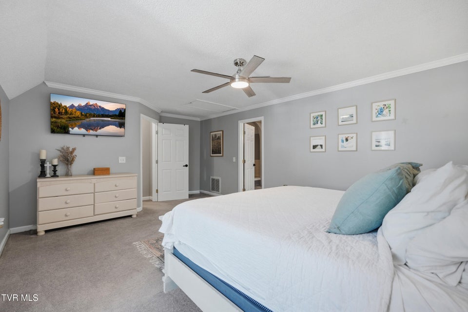 Photo #12: 705 Milton Court