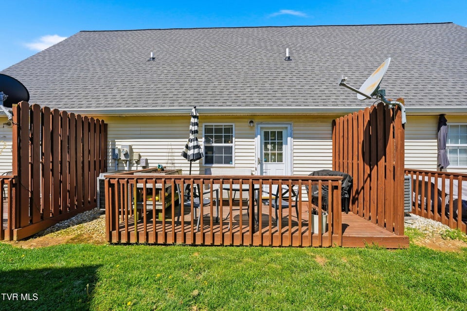 Photo #23: 705 Milton Court