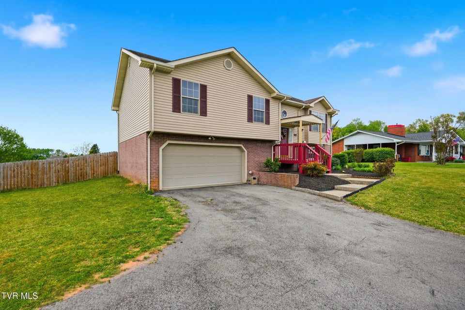 Photo #3: 315 Old Embreeville Road