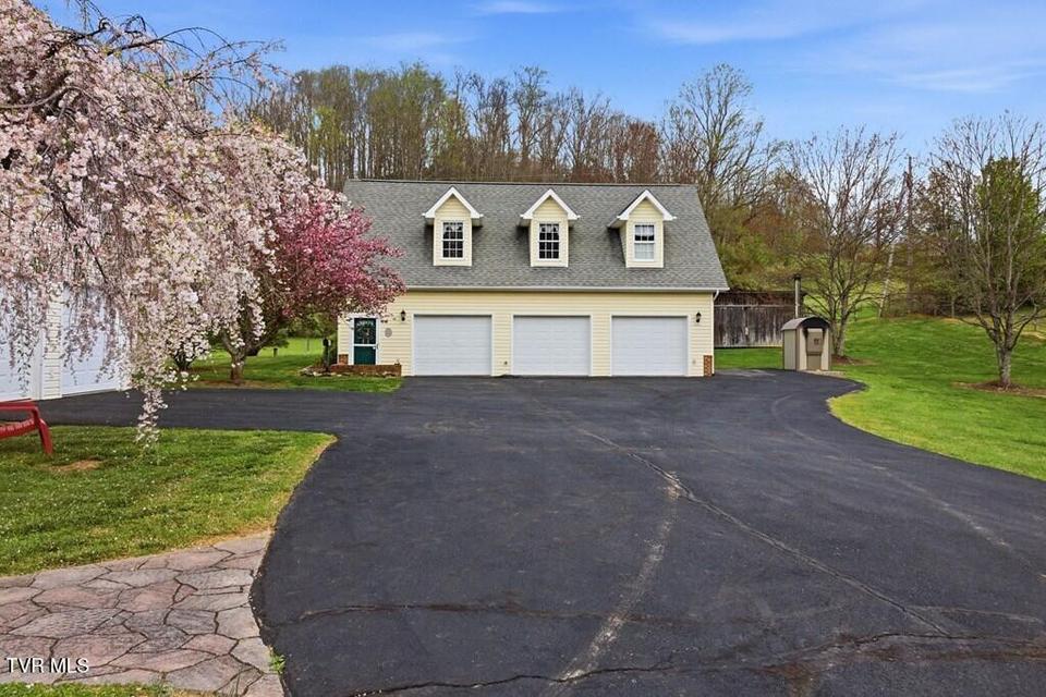 Photo #38: 4457 Swinging Bridge Road