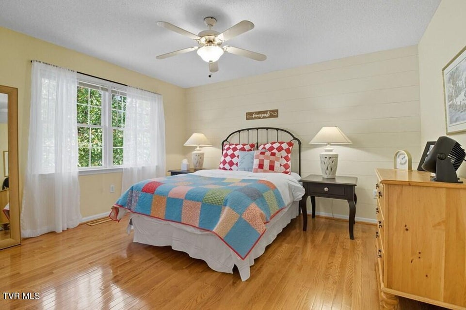 Photo #49: 4457 Swinging Bridge Road