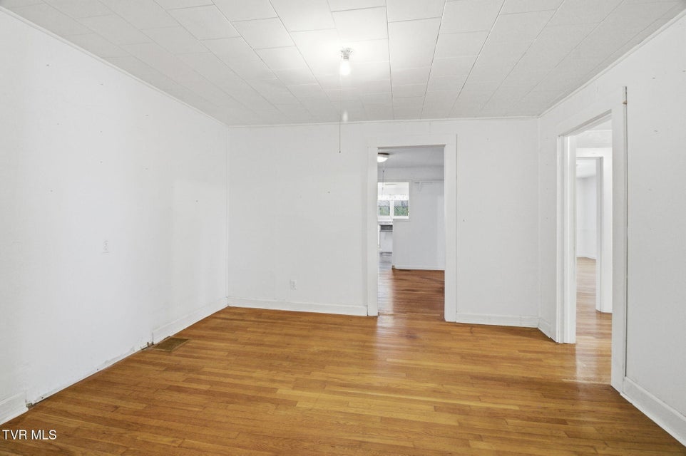 Photo #26: 2412 Reservoir Road