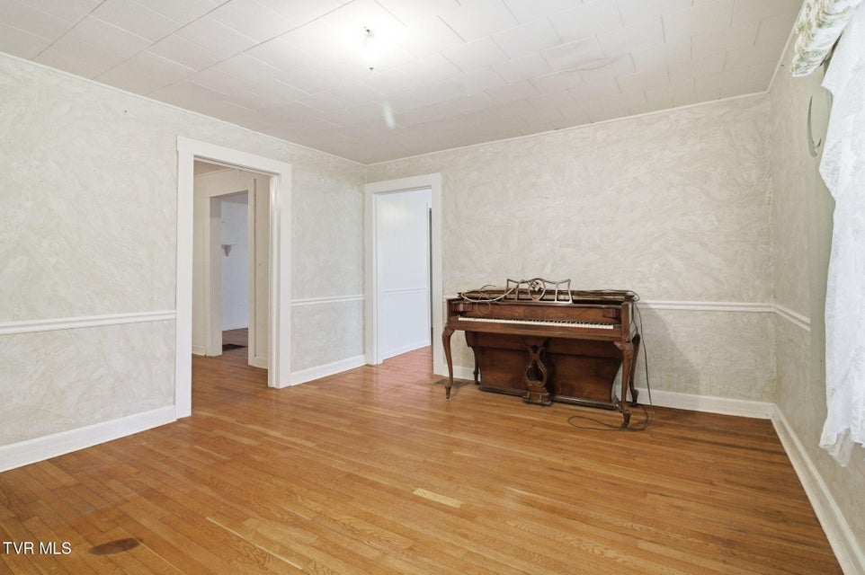 Photo #28: 2412 Reservoir Road