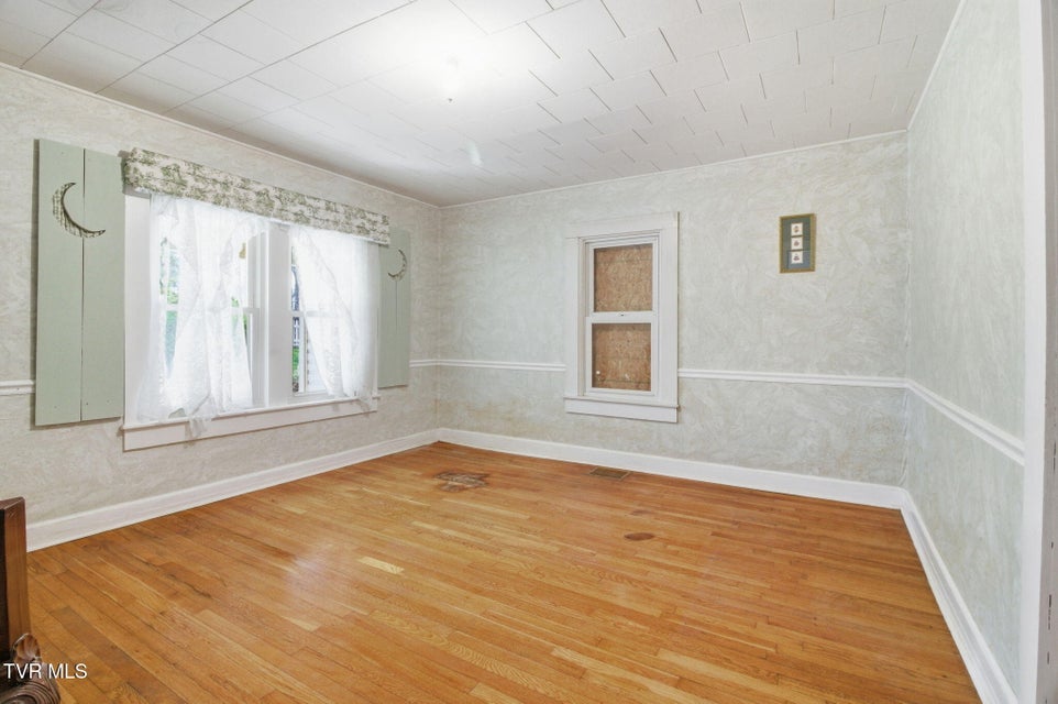 Photo #29: 2412 Reservoir Road