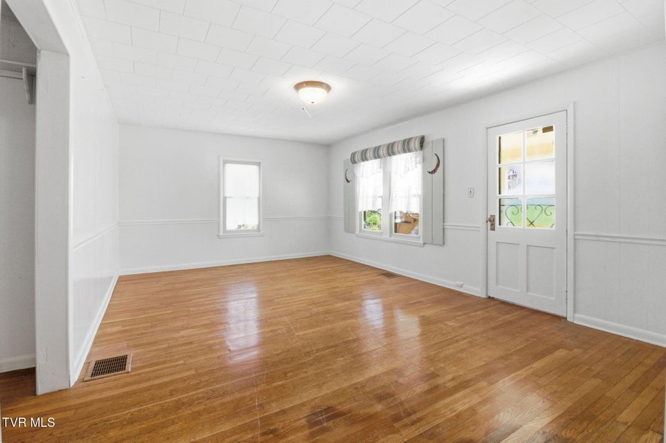 Photo #30: 2412 Reservoir Road