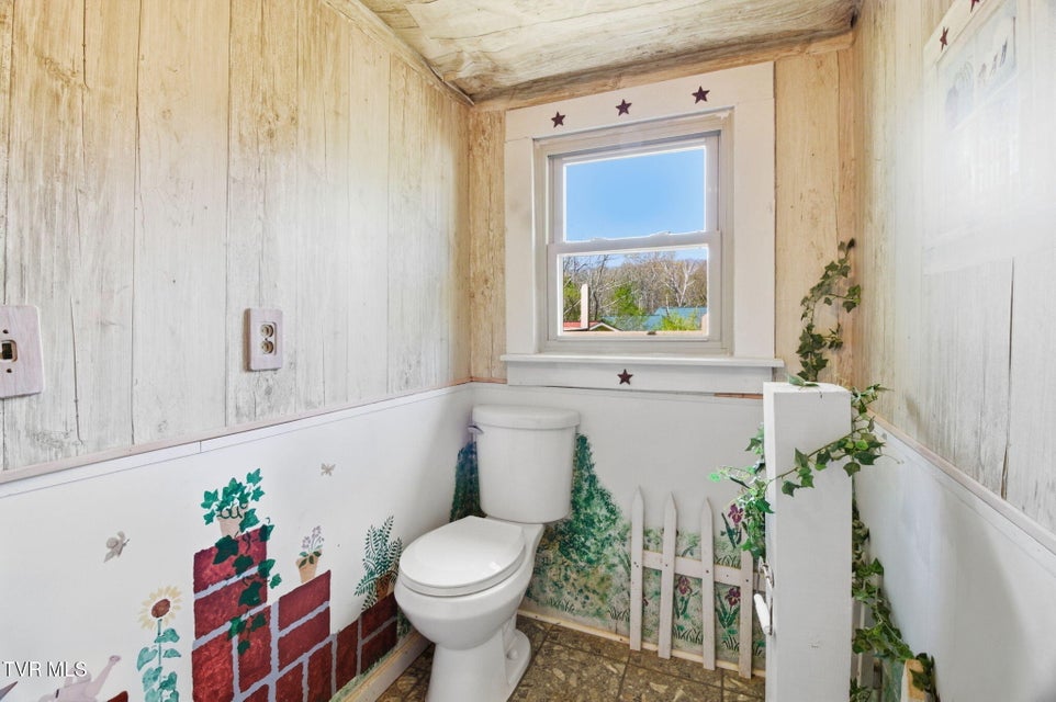 Photo #39: 2412 Reservoir Road