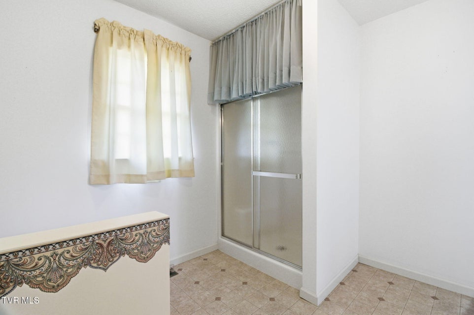 Photo #48: 2412 Reservoir Road