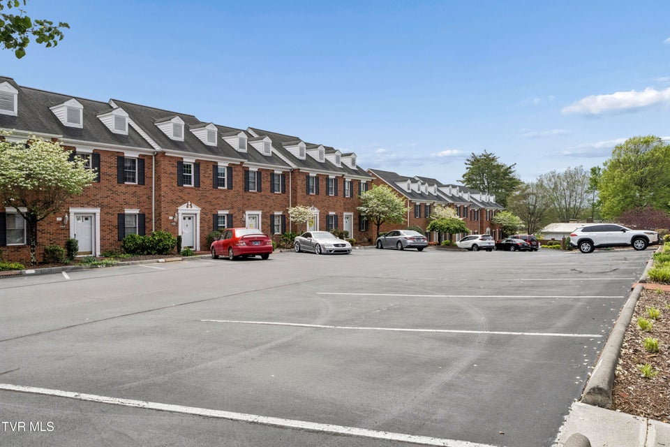 Photo #47: 400 Sunset Drive