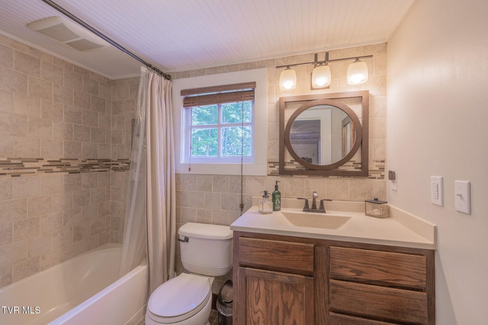 Photo #25: 31232 Hollyfield Road