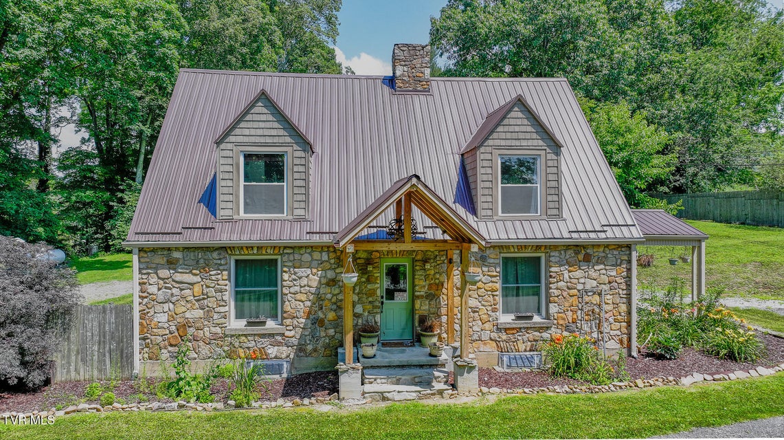 Photo #33: 31232 Hollyfield Road