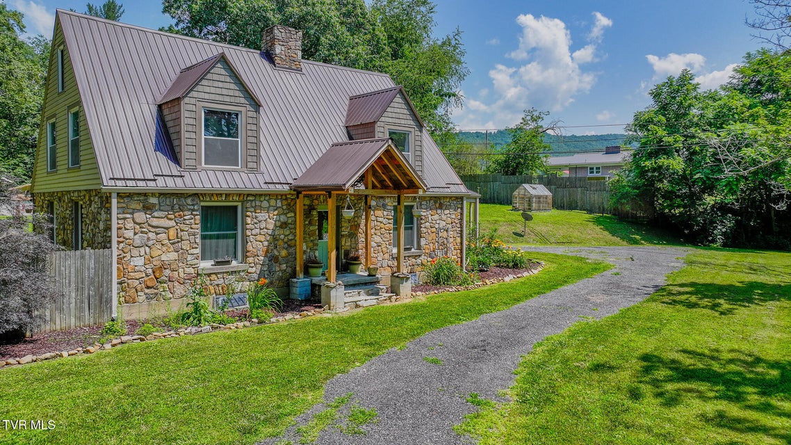 Photo #46: 31232 Hollyfield Road