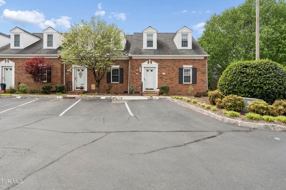 Photo #2: 400 Sunset Drive