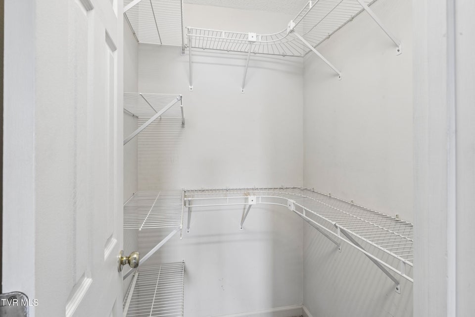 Photo #37: 400 Sunset Drive