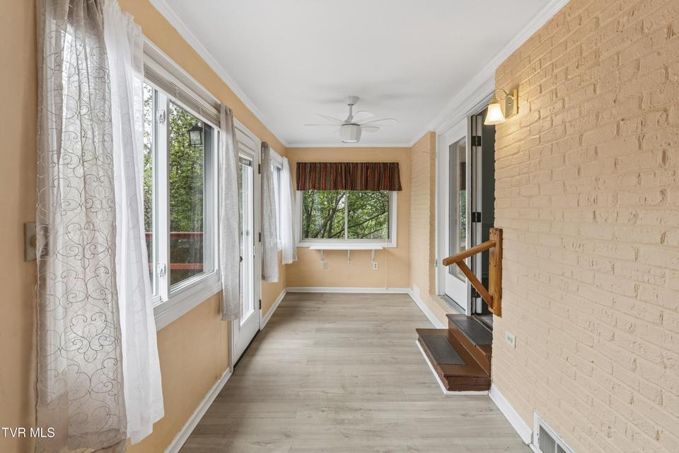 Photo #27: 400 Sunset Drive