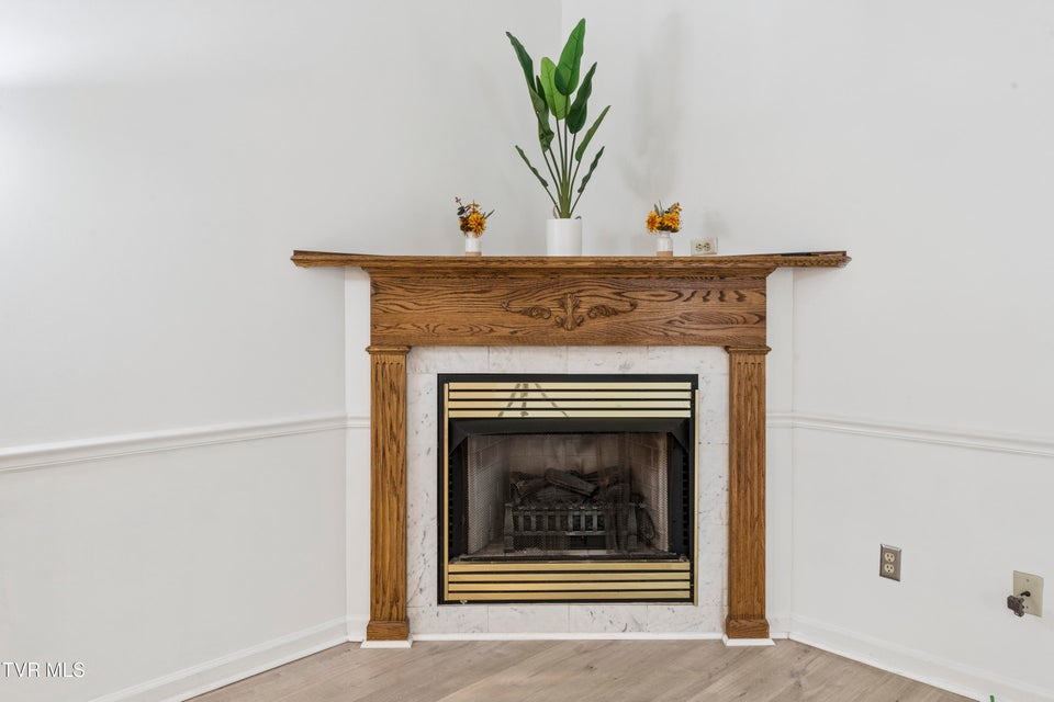 Photo #20: 400 Sunset Drive