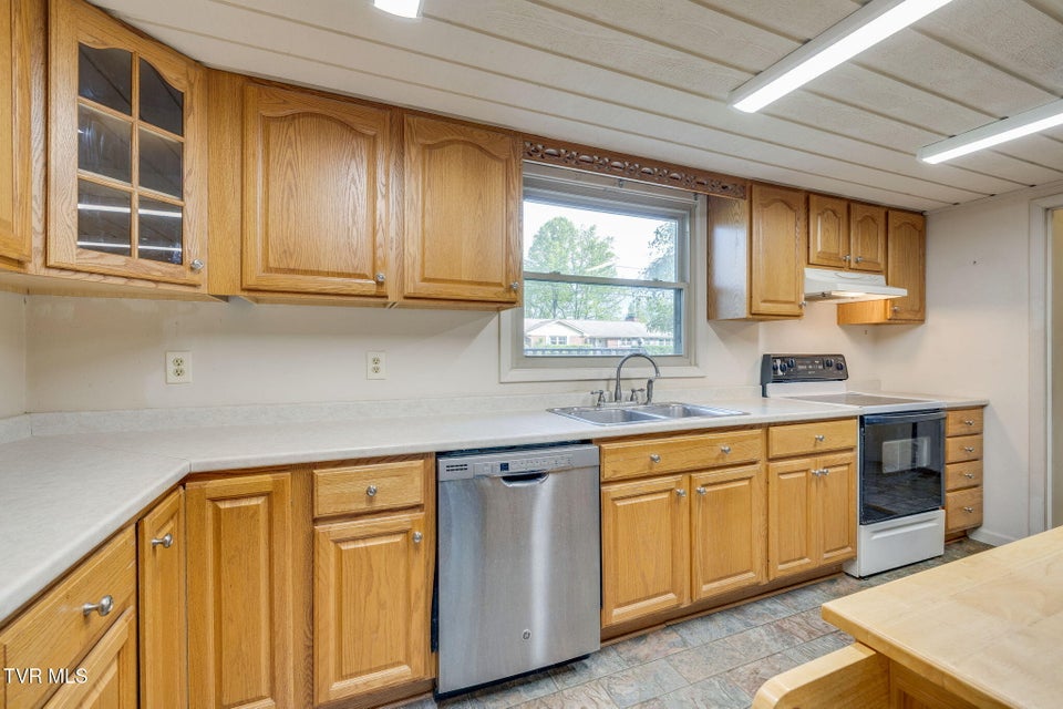 Photo #13: 4709 Edens View Road