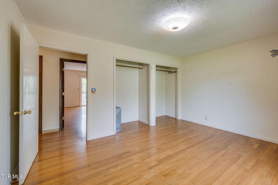 Photo #25: 4709 Edens View Road