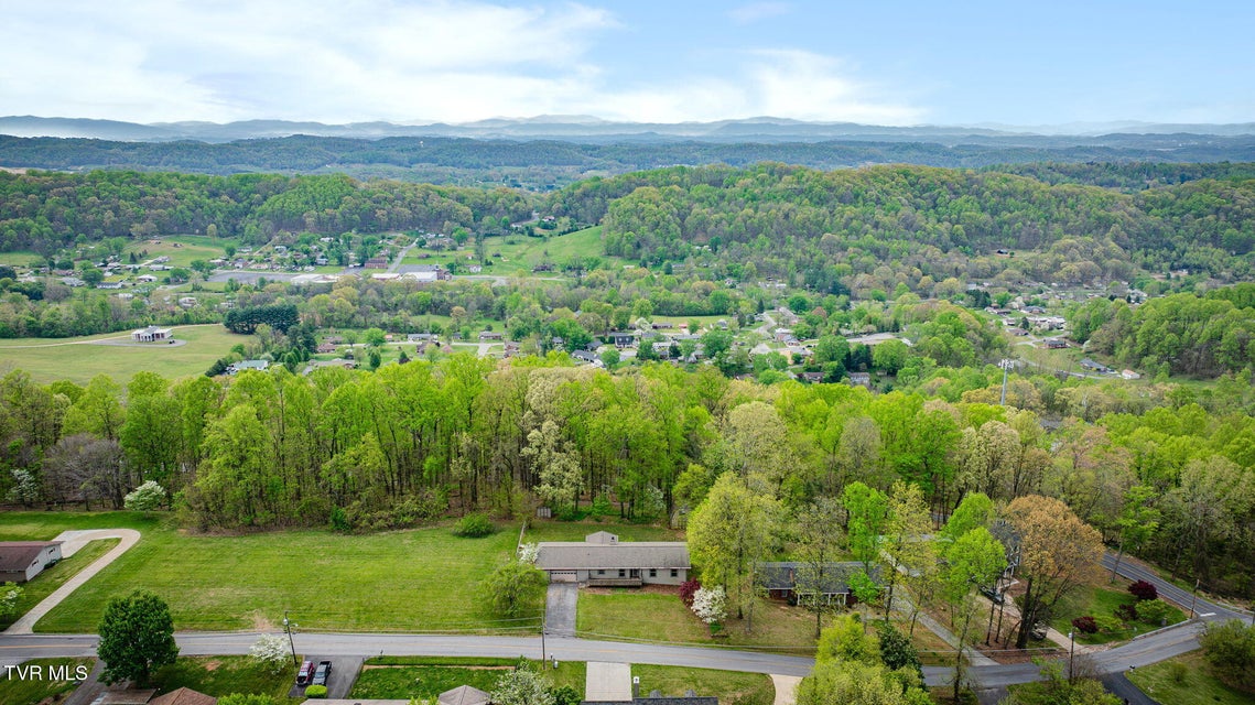 Photo #41: 4709 Edens View Road